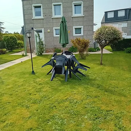 Gite Les Palmiers Guingamp Exterior foto